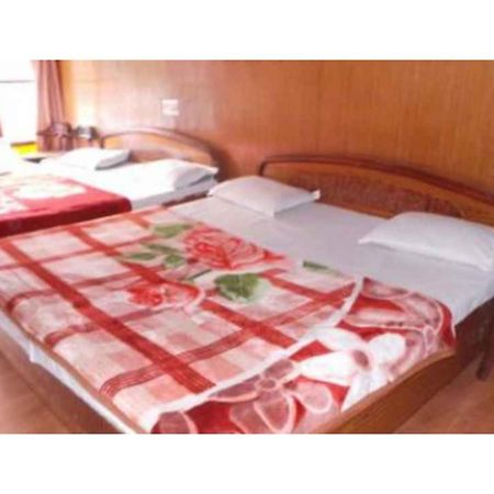 Hotel Darpan Nainital Eksteriør bilde
