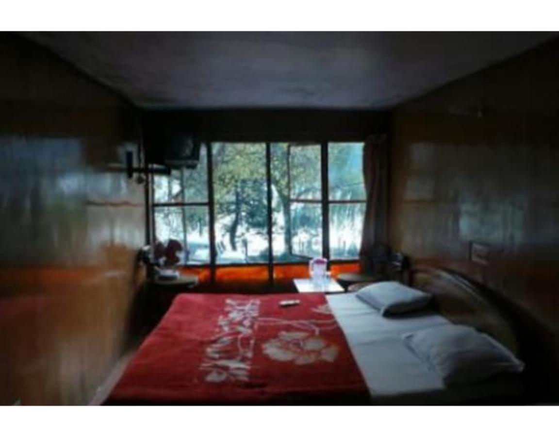 Hotel Darpan Nainital Eksteriør bilde